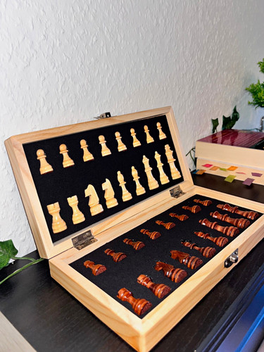 Klappbares holz schachspiel - klappbares, holz-schachspiel