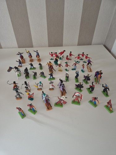 Spielfiguren aus den70igern